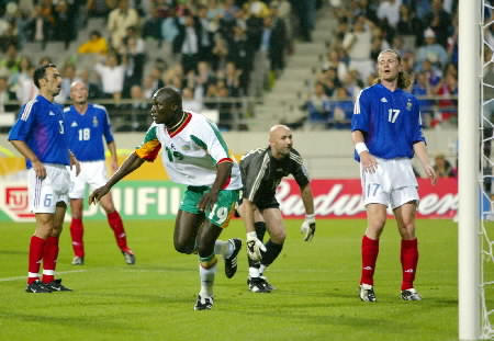 SENEGAL'S DIOP CELEBRATES AFTER GOAL AGAINST FRANCE AT WORLD  CUP FINALS IN SEOUL